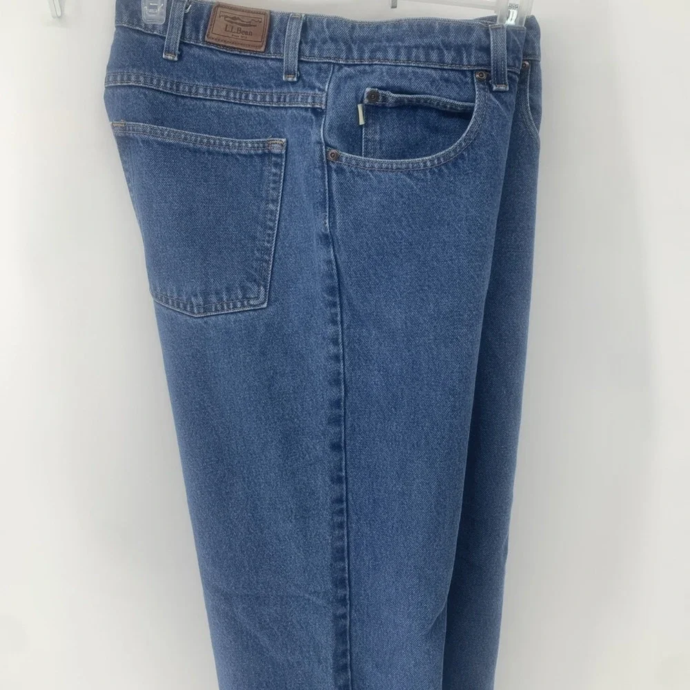 LL Bean Mens Relaxed Fit Jeans 40x34 Blue Medium Wash 100% Cotton Straight Leg